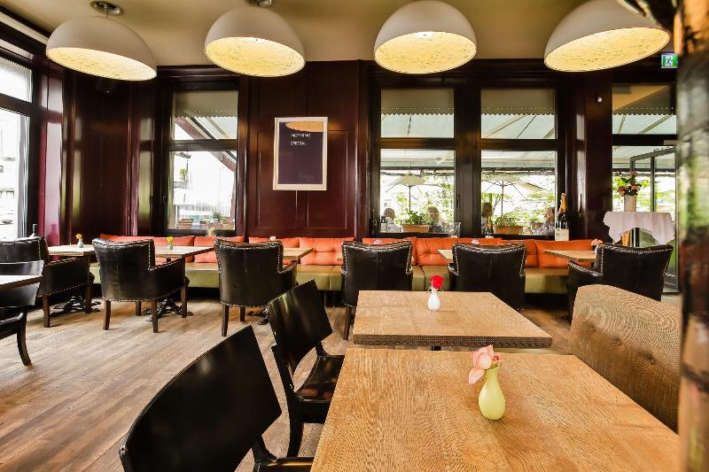 Hotel Restaurant Helvetia - Lobi
