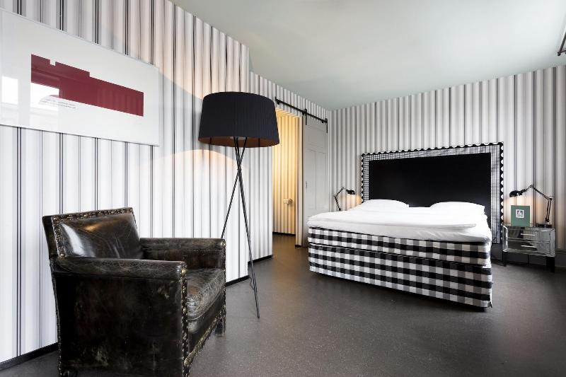 Hotel Restaurant Helvetia - Oda
