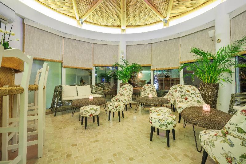 Encosta do Lago Resort - Bar