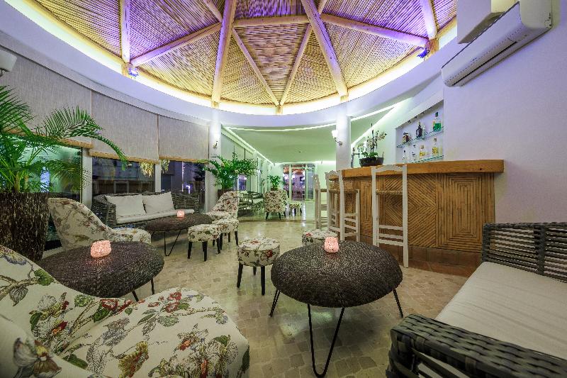 Encosta do Lago Resort - Bar
