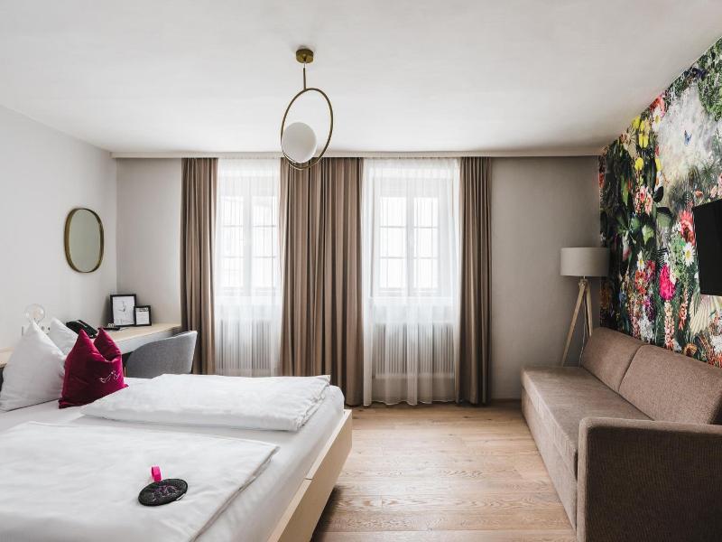 Altstadthotel Weisse Taube - Genel