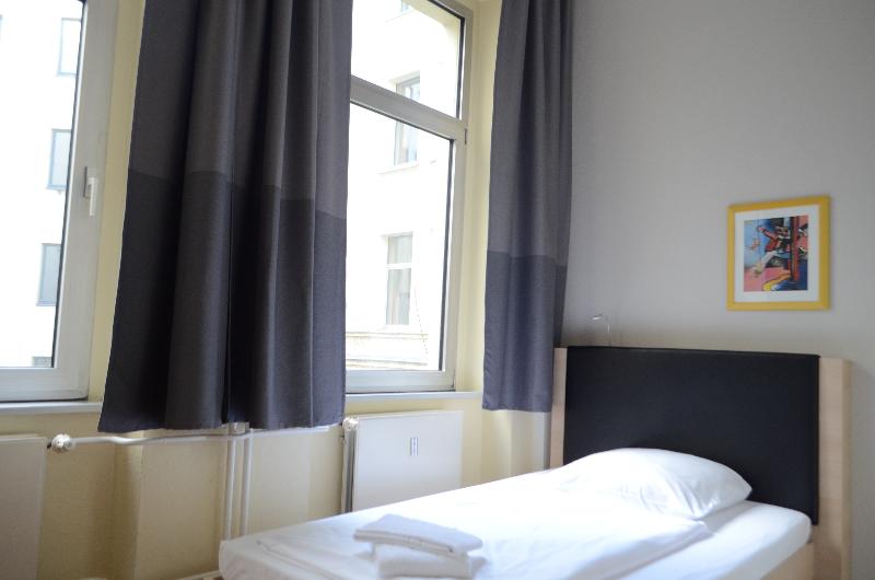 Acama Kreuzberg Hotel+Hostel - Oda