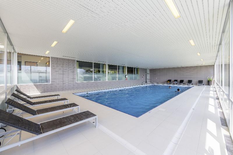 Grand Hotel des Rasses & Wellness - Havuz