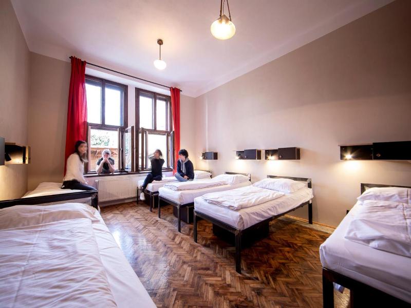 Sir Toby’s Hostel - Genel