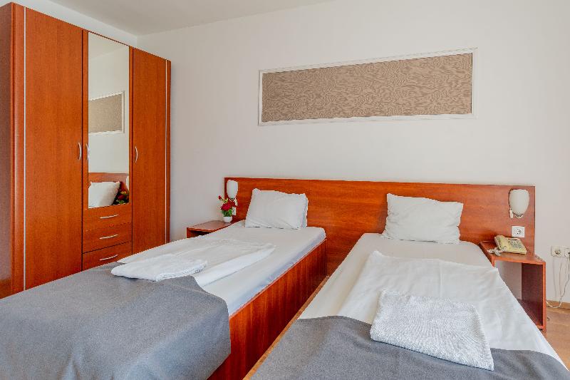 Triple M Hotel - Oda
