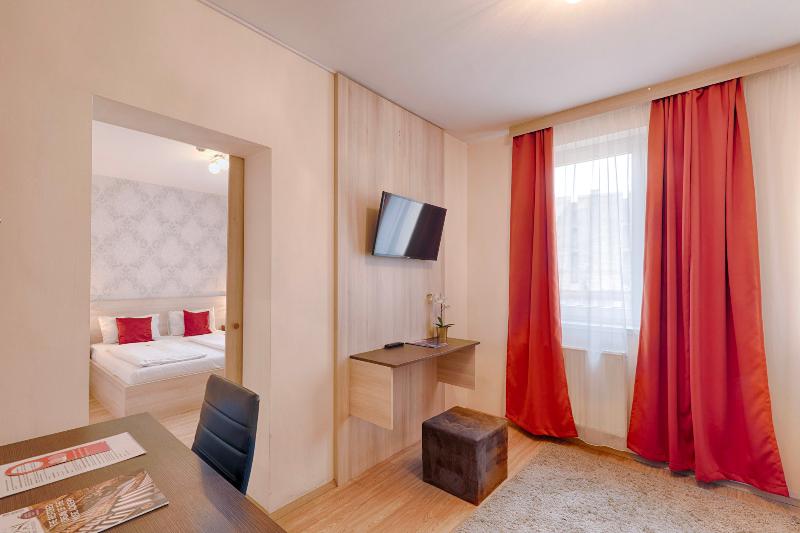 Triple M Hotel - Oda
