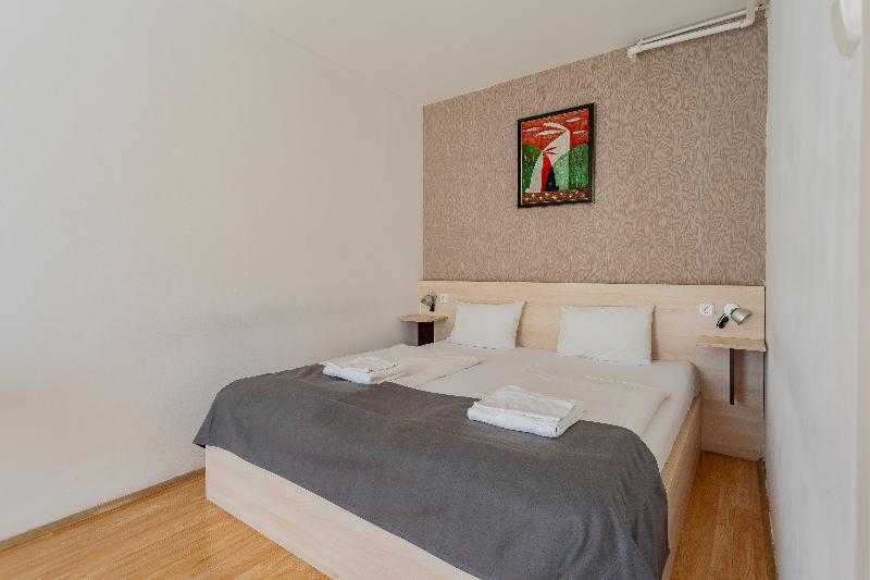 Triple M Hotel - Oda
