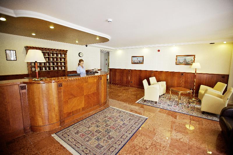 Gold Apartments - Lobi