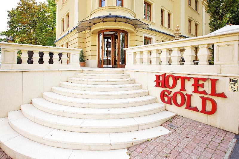 Gold Apartments - Lobi