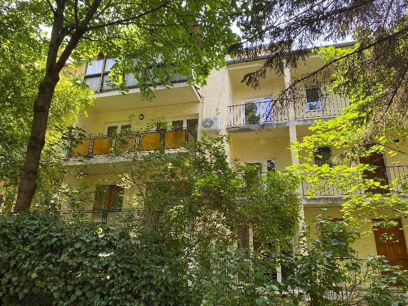 Gold Apartments - Genel