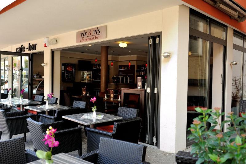 Vis à Vis - Bar