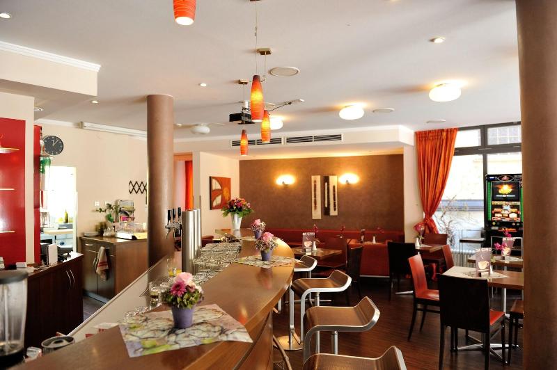 Vis à Vis - Bar