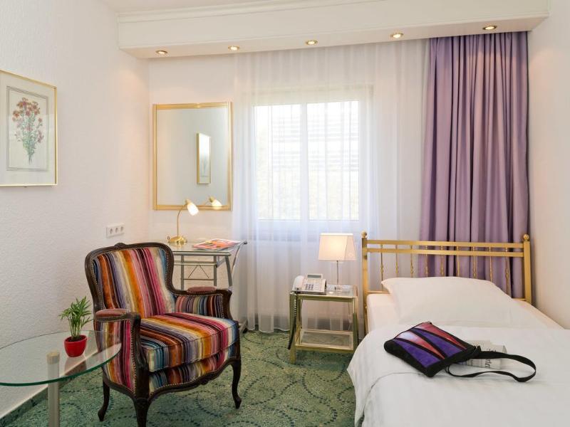 Hotel Palmenhof - Oda