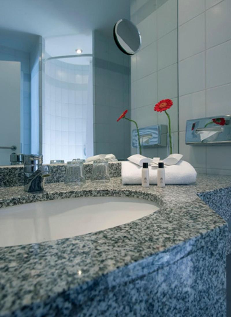 Sorat Hotel Cottbus - Oda