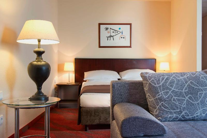 Sorat Hotel Cottbus - Oda