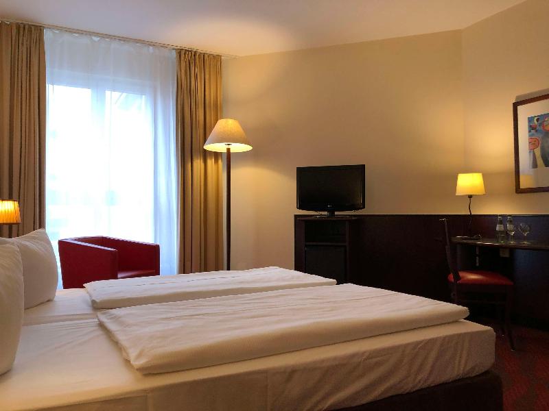 Sorat Hotel Cottbus - Oda