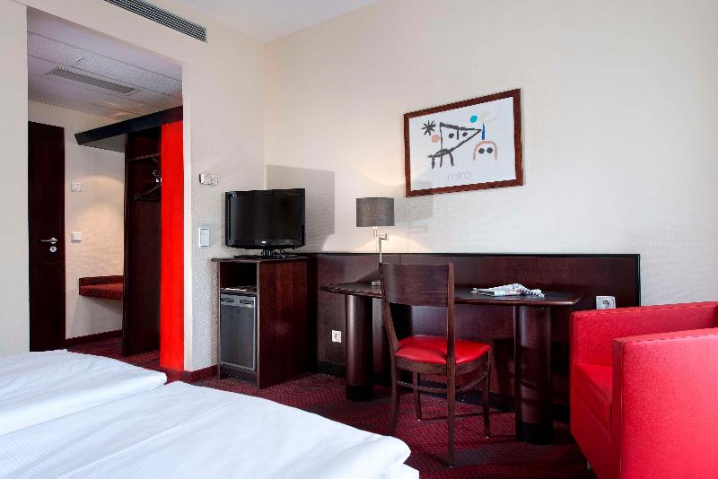 Sorat Hotel Cottbus - Oda