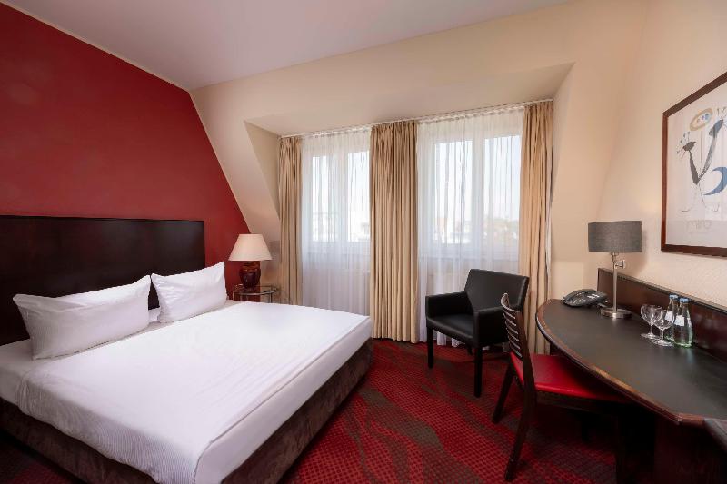 Sorat Hotel Cottbus - Oda