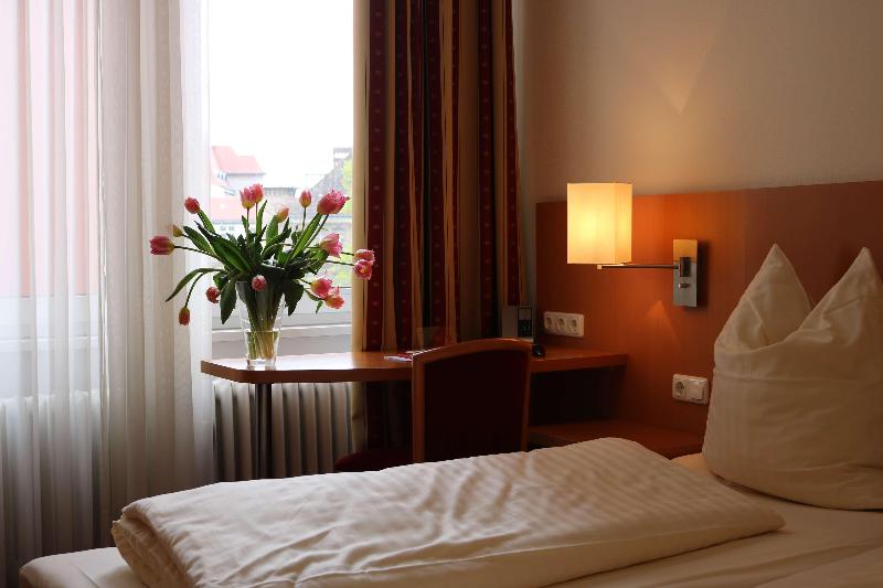 Air in Berlin Hotel - Oda