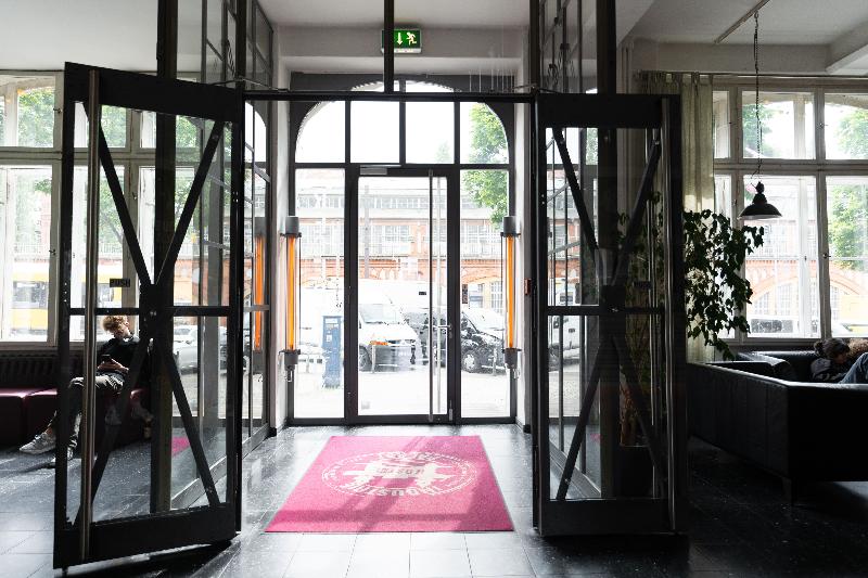 Industriepalast Hostel & Hotel - Lobi