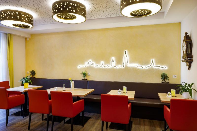 Hotel Restaurant Jardin - Lobi