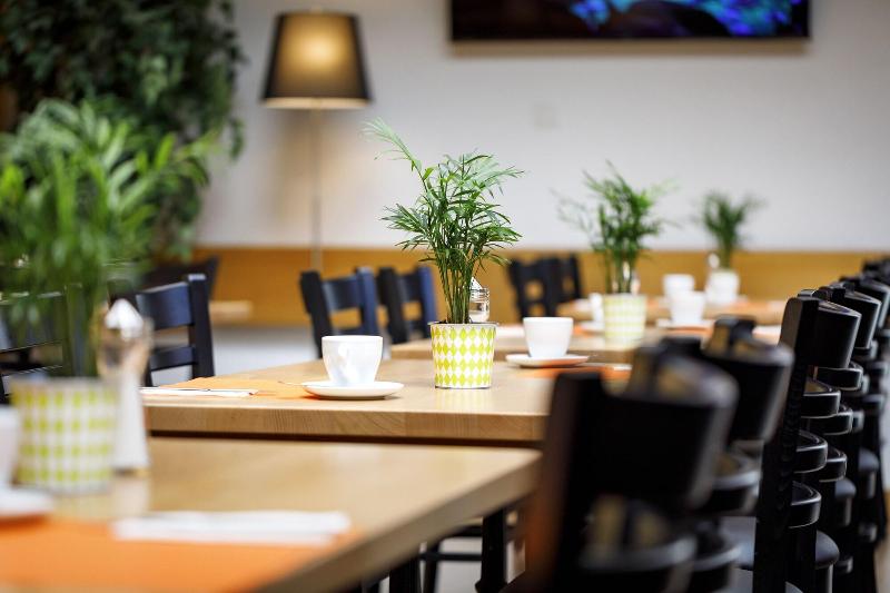 Hotel Restaurant Jardin - Restoran