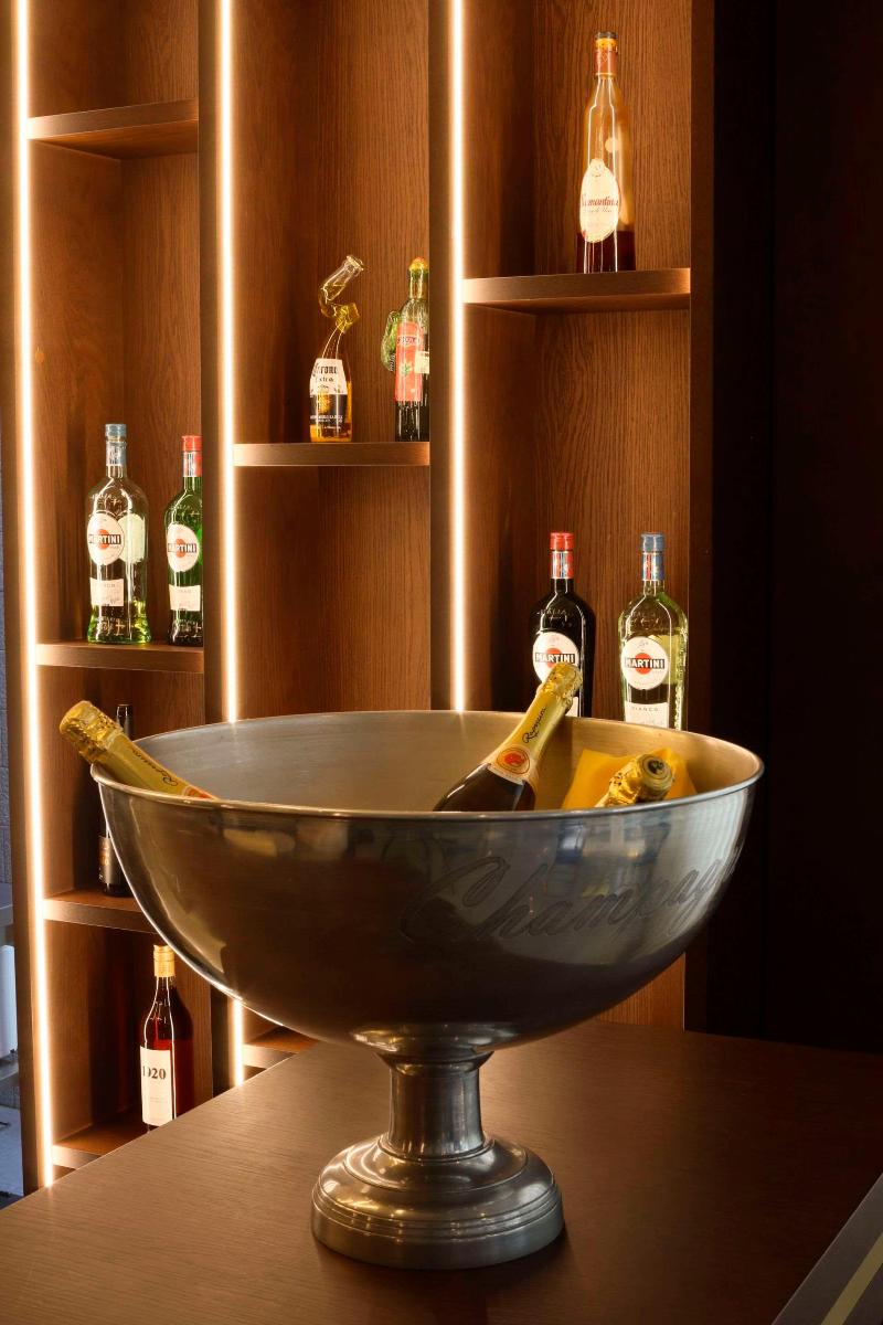 America - Bar