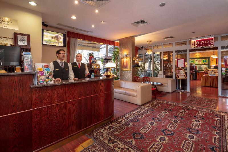 Hotel Charles - Lobi