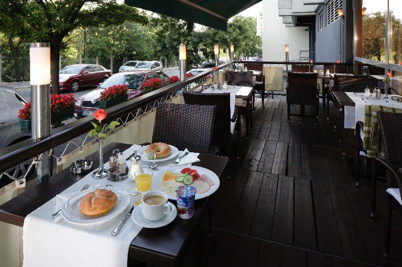 Hotel Charles - Genel