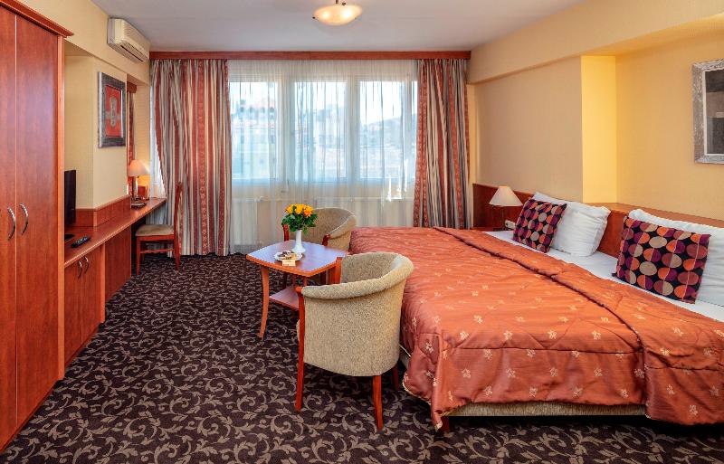 Hotel Charles - Oda