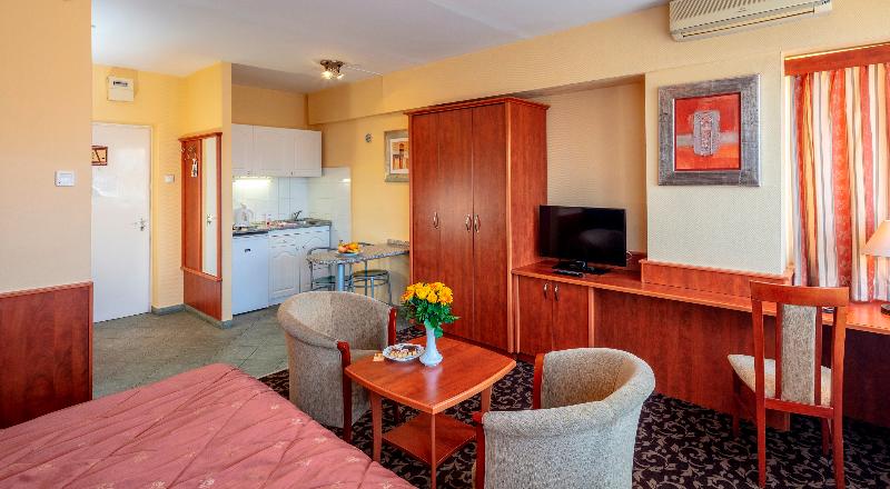 Hotel Charles - Oda