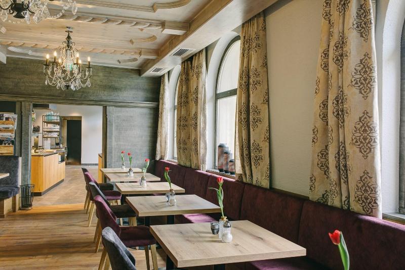 Boutique Hotel Traumerei #8 by Auracher Lochl - Lobi