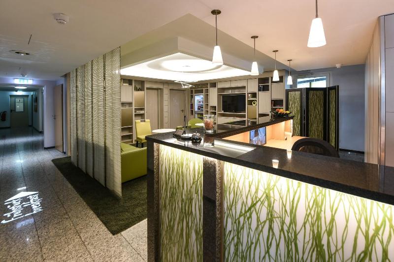 Hotel Am Spichernplatz - Lobi