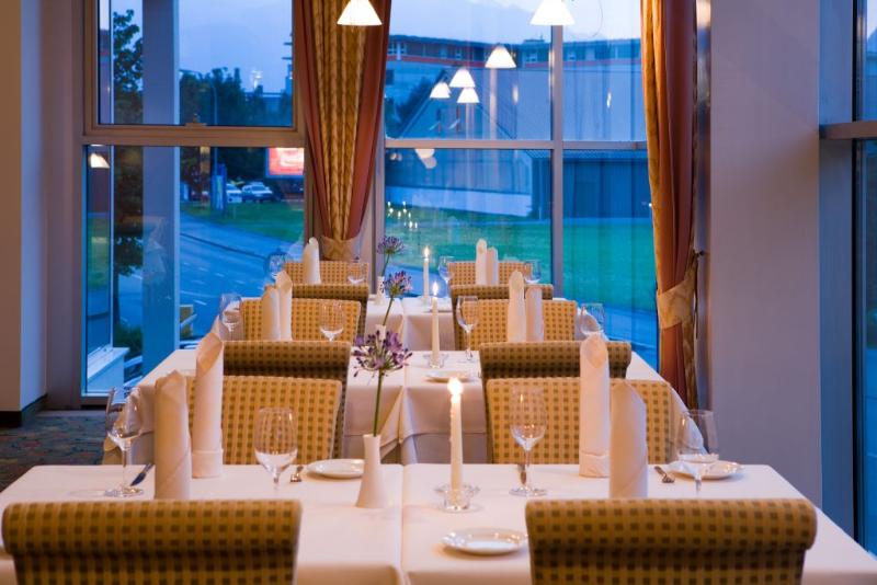Penz Hotel West - Restoran