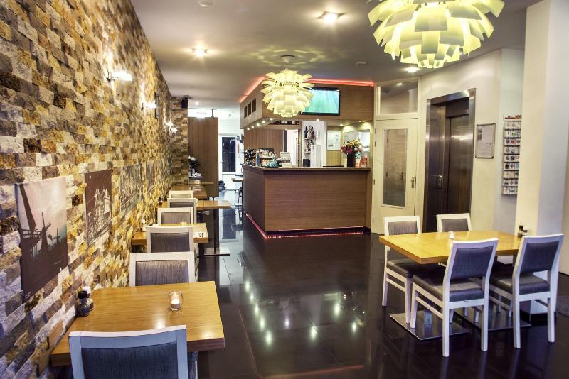 Hotel Larende - Lobi