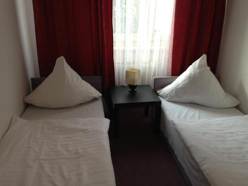 Hotel Schwarzer Bar - Genel