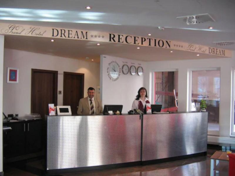 Grand Hotel Dream Frankfurt City - Lobi