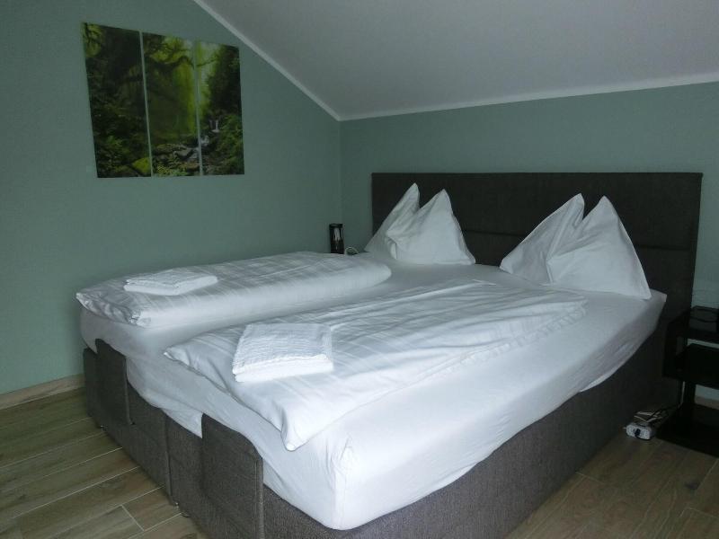 Hotel Haus Am See - Oda