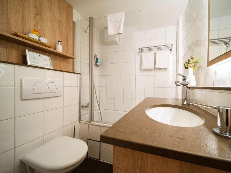 Hotel Spalentor Basel - Oda