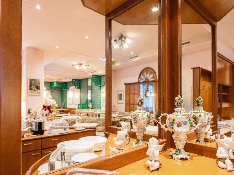 Hotel Pension Baronesse - Restoran