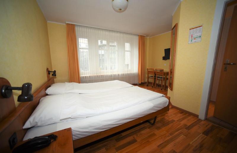 Hotel Limmathof - Oda