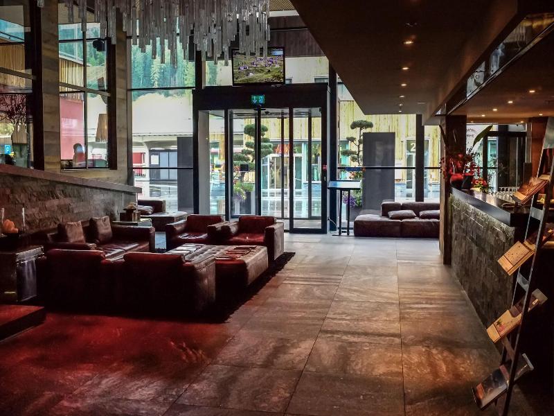 Grischa - DAS Hotel Davos - Lobi