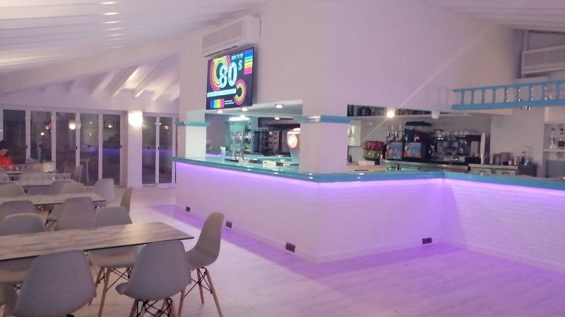 Holiday Center - Bar