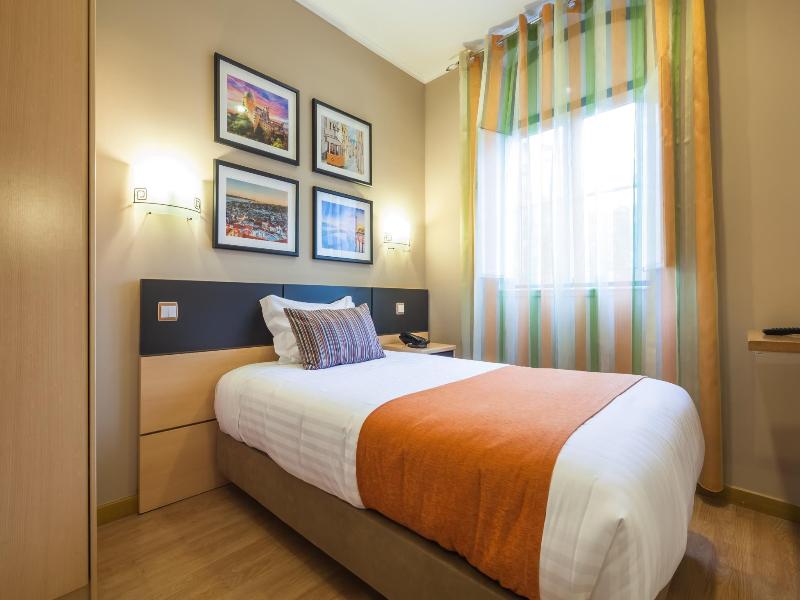 Vila Nova Guesthouse - Oda