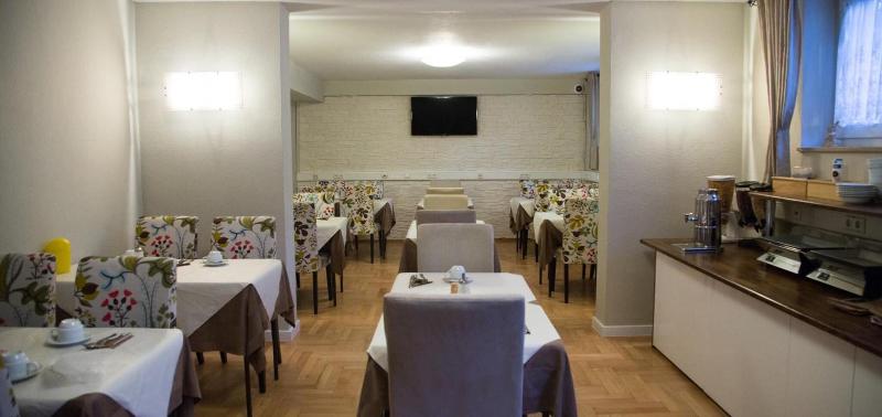Garni Hotel Rodelheimer Hof - Restoran