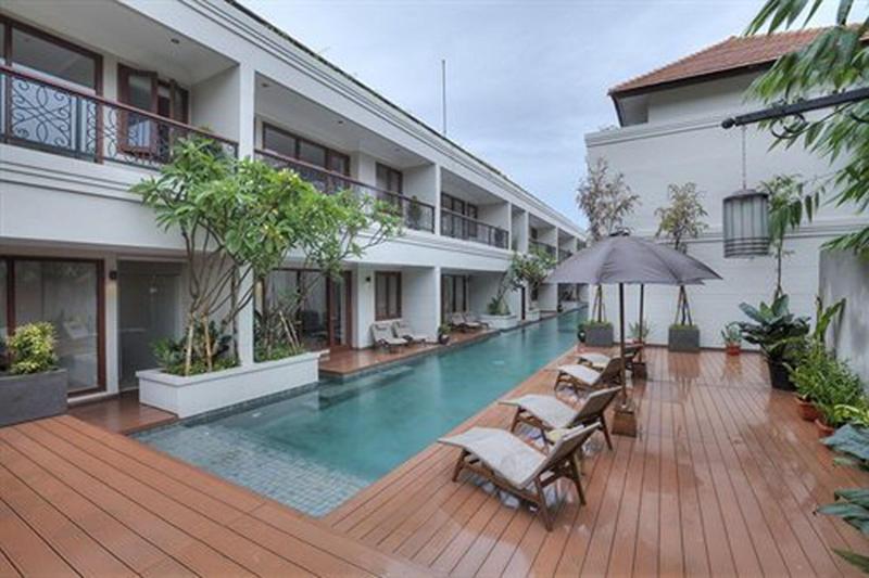 Seminyak Lagoon All Suites Hotel - Havuz