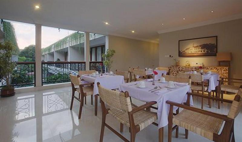 Seminyak Lagoon All Suites Hotel - Restoran