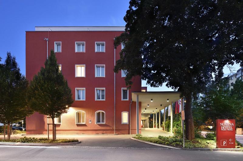 Novina Tillypark Hotel - Genel