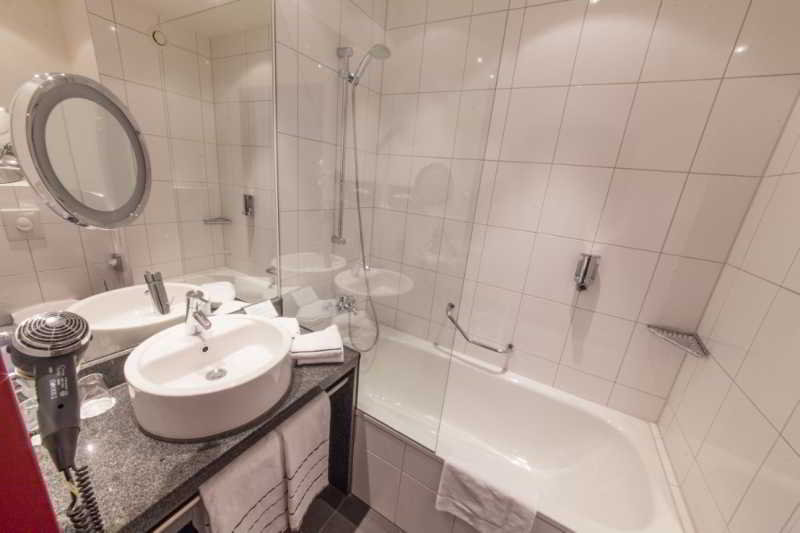 Novina Tillypark Hotel fotoÄŸrafÄ±