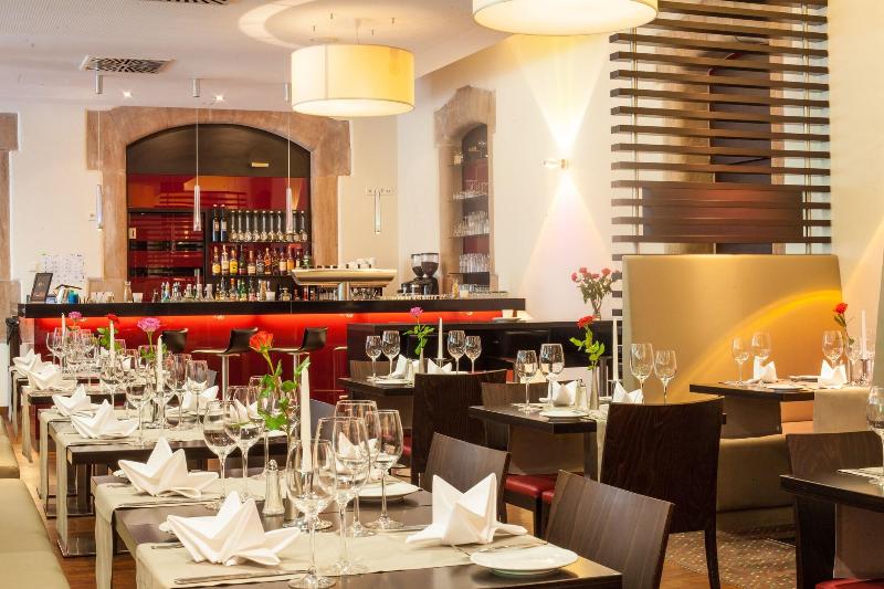 Novina Tillypark Hotel - Restoran